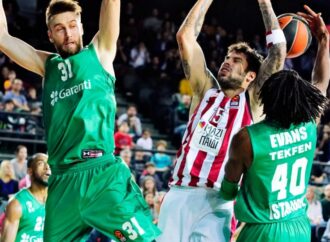 Euroleague: Εμεινε… στους κουραμπιέδες και στα μελομακάρονα ο Ολυμπιακός
