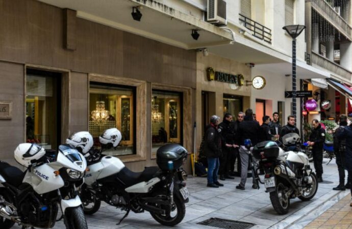 Πώς έγινε η… κινηματογραφική ληστεία στο κατάστημα της Rolex στο Κολωνάκι