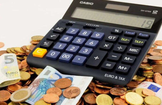 Αναδρομικά: Ποιοι και πώς θα διεκδικήσουν από 2.560 έως 4.570 ευρώ