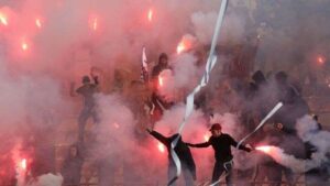 Προοδευτική – Ιωνικός: Διακοπή 20 λεπτών και ένας οπαδός στο νοσοκομείο λόγω αδιαθεσίας
