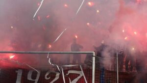 Προοδευτική – Ιωνικός: Διακοπή 20 λεπτών και ένας οπαδός στο νοσοκομείο λόγω αδιαθεσίας