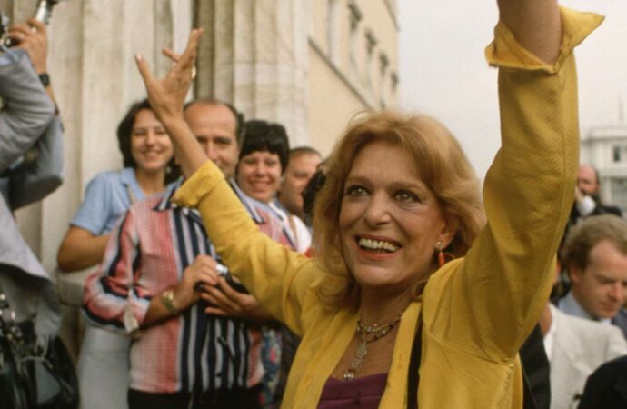 Μελίνα Μερκούρη: Ο μεγάλος έρωτας με αξιωματικό του ΠΝ