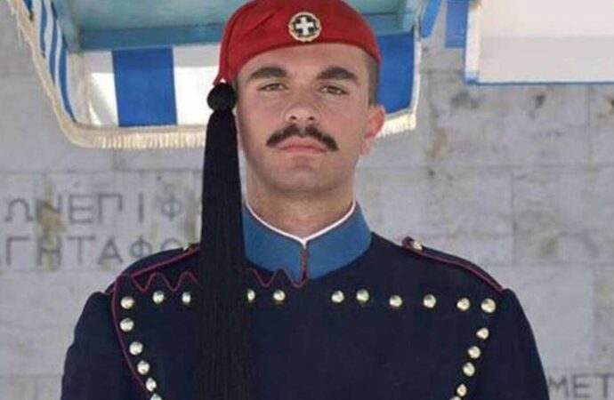 Μυστήριο με τα αίτια θανάτου του Εύζωνα