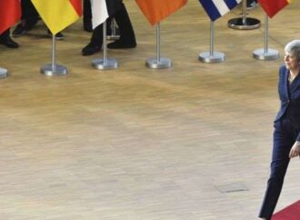 Θρίλερ με το Brexit: Εξετάζουν αναβολή ακόμη και ως τα τέλη του έτους