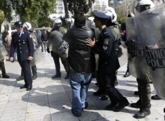 Προσαγωγές πολιτών πριν τη μαθητική παρέλαση στην Αθήνα