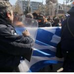 25η Μαρτίου: Ένταση και επεισόδια σε Αθήνα και Θεσσαλονίκη