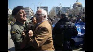 25η Μαρτίου: Ένταση και επεισόδια σε Αθήνα και Θεσσαλονίκη