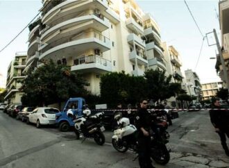 Τραγωδία στο Νέο Κόσμο: Ψυχολογικά άρρωστη επί μήνες ήταν η 44χρονη που πέταξε το παιδί της κι έπεσε από το μπαλκόνι
