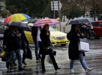 Καιρός: Νέα επιδείνωση με βροχές, καταιγίδες και ισχυρούς ανέμους
