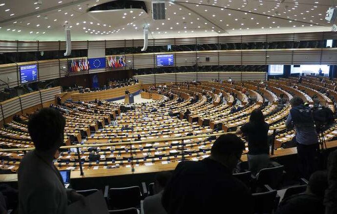 Ευρωεκλογές 2019: Οι μισθοί και τα προνόμια των ευρωβουλευτών