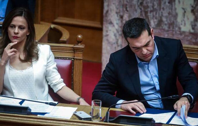Τα πασχαλινά «δώρα» του Αλέξη Τσίπρα στον δρόμο προς τις κάλπες