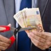 Η εφορία διαγράφει χρέη δεκάδων δισ. ευρώ!