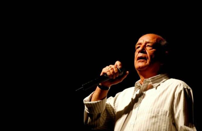 Σαν σήμερα το 2012 έφυγε από τη ζωή ο Δημήτρης Μητροπάνος