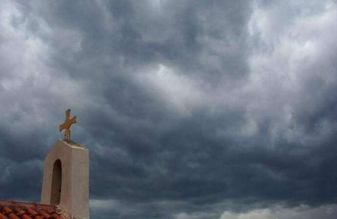 Γιατί την Μεγάλη Παρασκευή ο καιρός είναι πάντα μουντός;
