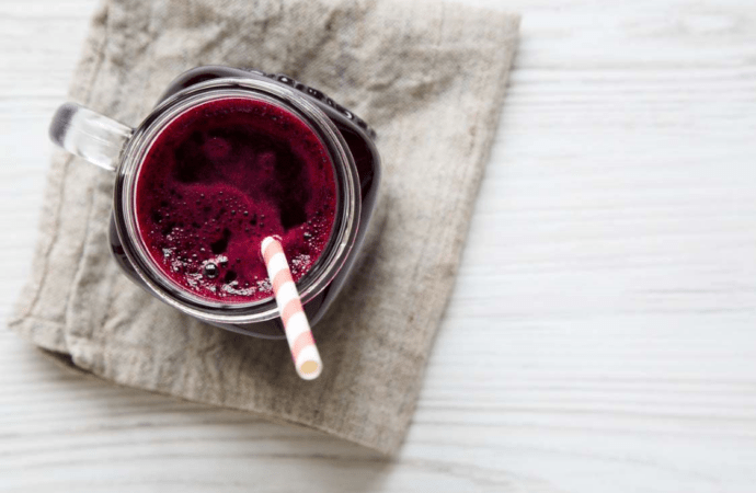 Smoothie αποτοξίνωσης που καίει το λίπος
