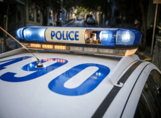 Φρίκη στην Κρήτη: Σύντροφος, πεθερά και κουνιάδα ξυλοκοπούσαν, κλείδωναν και εξέδιδαν 25χρονη