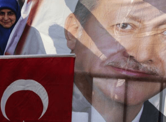 Ερντογάν: Τα «βάζει» με τη Δύση για το «χαστούκι» των εκλογών – Πληρώνουμε τους S-400
