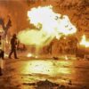 Βίντεο από την επίθεση στα γραφεία του ΣΥΡΙΖΑ: «Βροχή» οι μολότοφ