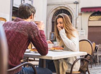 Όσα πρέπει να την ρωτήσεις στο πρώτο σας ραντεβού