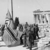30 Μαΐου 1941: Πώς Γλέζος και Σάντας κατέβασαν από την Ακρόπολη τη γερμανική σημαία (pics+vid)