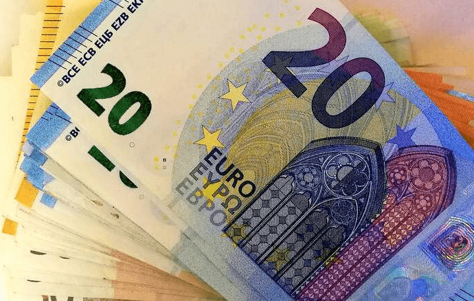 Αναδρομικά: Ποιοι δικαιούνται ποσά έως και 7.000 ευρώ