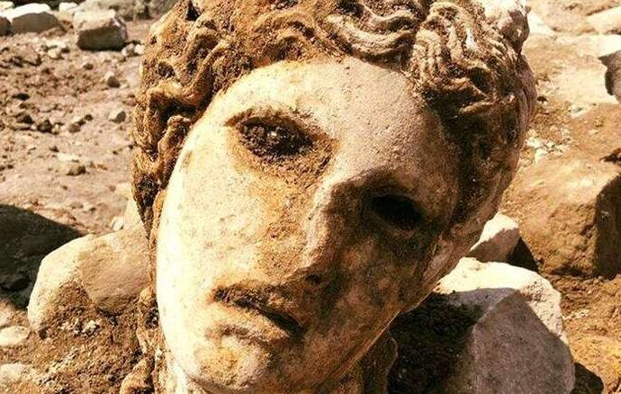 Σπουδαία αρχαιολογική ανακάλυψη στη Ρώμη: Βρέθηκε μαρμάρινο κεφάλι του θεού Διόνυσου