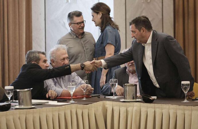 Ανακωχή μεταξύ των δύο «στρατοπέδων» στο ΚΙΝΑΛ