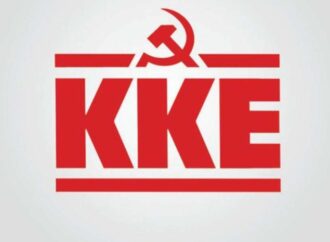 Η Αλέκα Παπαρήγα και ο Θάνος Μικρούτσικος στο Επικρατείας του ΚΚΕ