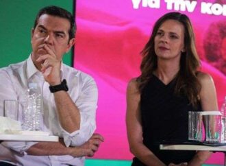 Η Αχτσιόγλου στο κόμμα, ο Κρέτσος στην κυβέρνηση