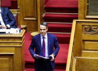 Οι «καυτές πατάτες» που πετάει ο Αλέξης Τσίπρας στον Κυριάκο Μητσοτάκη