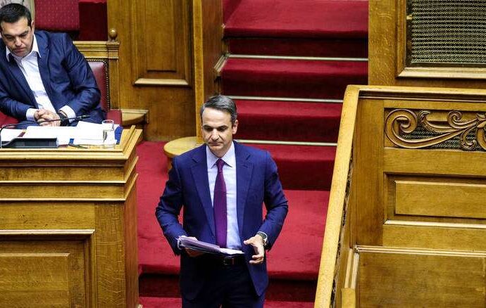Οι «καυτές πατάτες» που πετάει ο Αλέξης Τσίπρας στον Κυριάκο Μητσοτάκη
