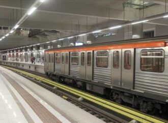 Νεκρός ανασύρθηκε άνδρας που έπεσε στις γραμμές του μετρό στον Άγιο Αντώνιο