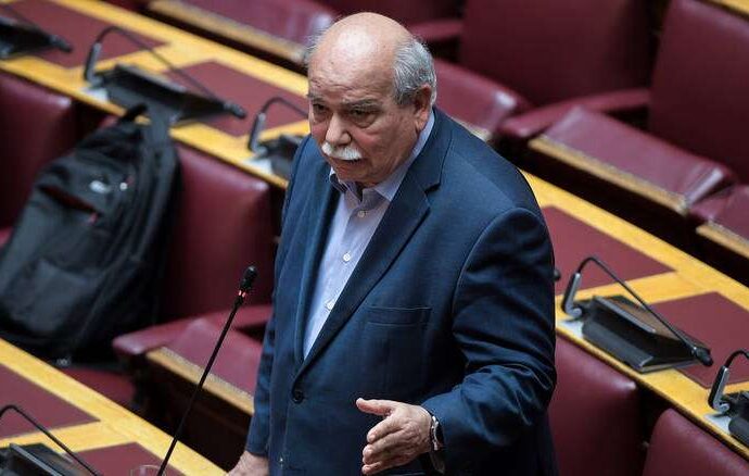 Βούτσης: Άδικη η κριτική για τις προσλήψεις – μετατάξεις της Βουλής