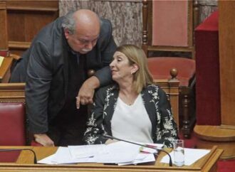 Πολιτική αυτοκτονία με τα ρουσφέτια: Άνω κάτω ο ΣΥΡΙΖΑ μετά τη δημόσια κατακραυγή