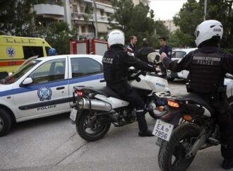 Ν. Σμύρνη: Ακινητοποιήθηκε ο 35χρονος που απειλούσε να αυτοκτονήσει