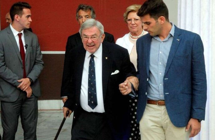 Στο νοσοκομείο εσπευσμένα ο Κωνσταντίνος Γλίξμπουργκ – Τι συνέβη με την υγεία του;