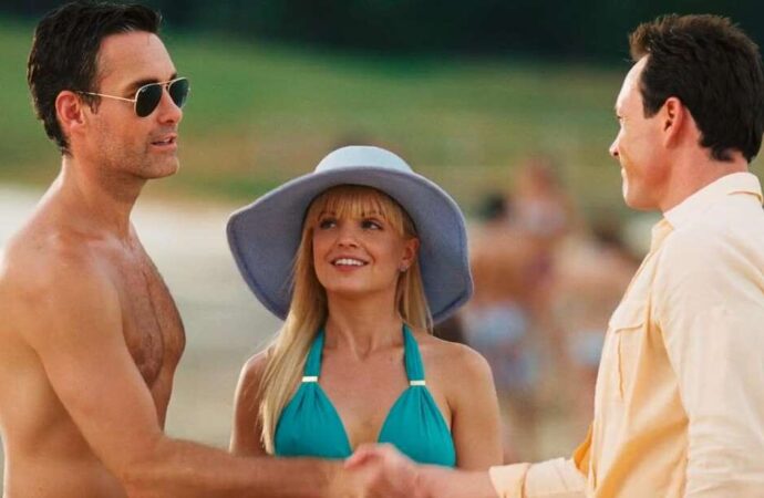 Η άβολη στιγμή που βλέπεις την πρώην σου με άλλον