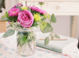 Τα λουλούδια στο σπίτι μειώνουν τον πόνο και το στρες