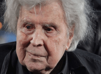 Η «μάχη» του Μίκη Θεοδωράκη να κρατηθεί στη ζωή και το σημαδιακό όνειρο