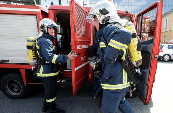 Πυρκαγιά σε φορτηγό επί της Αττικής Οδού