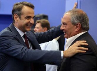 Συγχαρητήρια Καραμανλή στον Κυριάκο Μητσοτάκη