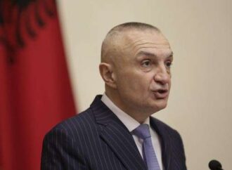 Αλβανία: Πρόωρες βουλευτικές εκλογές με ταυτόχρονη εκλογή προέδρου προτείνει ο Μέτα