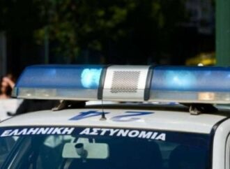 Θρίλερ στην Θήβα: 28χρονος βρέθηκε μαχαιρωμένος στο σπίτι του