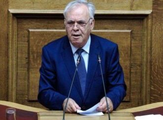 Δραγασάκης: Η κυβέρνηση να σεβαστεί το έργο που της παραδόθηκε