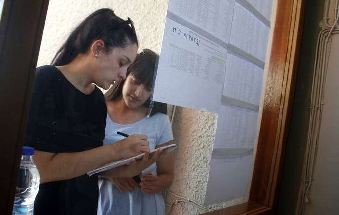 Βάσεις 2019: Οι σχολές που «πέφτουν» έως και 1.000 μόρια