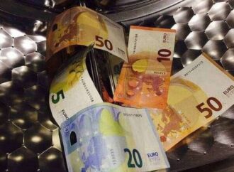 Για ξέπλυμα χρήματος ελέγχονται 839 μεγαλοοφειλέτες του Δημοσίου