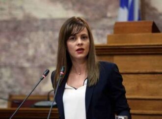Αχτσιόγλου: Είχαμε δώσει εντολή στον ΕΦΚΑ να μην εκδοθούν πολύ υψηλές συντάξεις