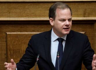 Αντιδράσεις μετά τη δήλωση Καραμανλή για τα «αποβράσματα» που δεν πληρώνουν εισιτήριο στο μετρό