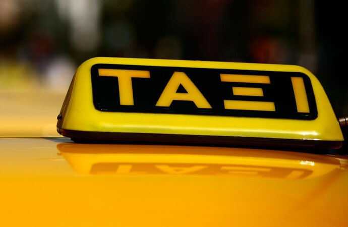 Συνελήφθη ληστής που είχε ρημάξει τους οδηγούς ταξί