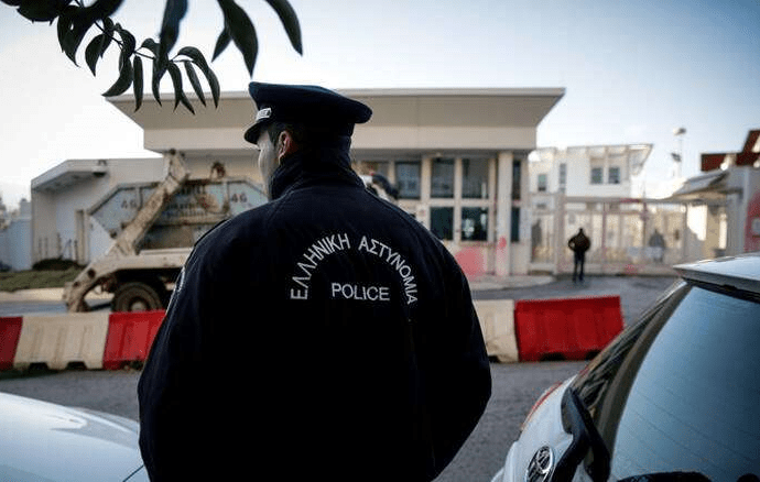 Αλλαγή δόγματος στην ΕΛ.ΑΣ. για τον Ρουβίκωνα: Ασφυκτική ποινική πίεση